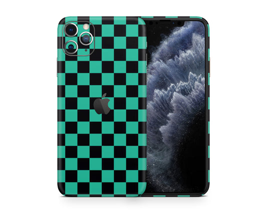 Anime Town Creations iPhone Demon Slayer Tanjiro Haori Pattern iPhone 12 Skins - Anime Demon Slayer Skin